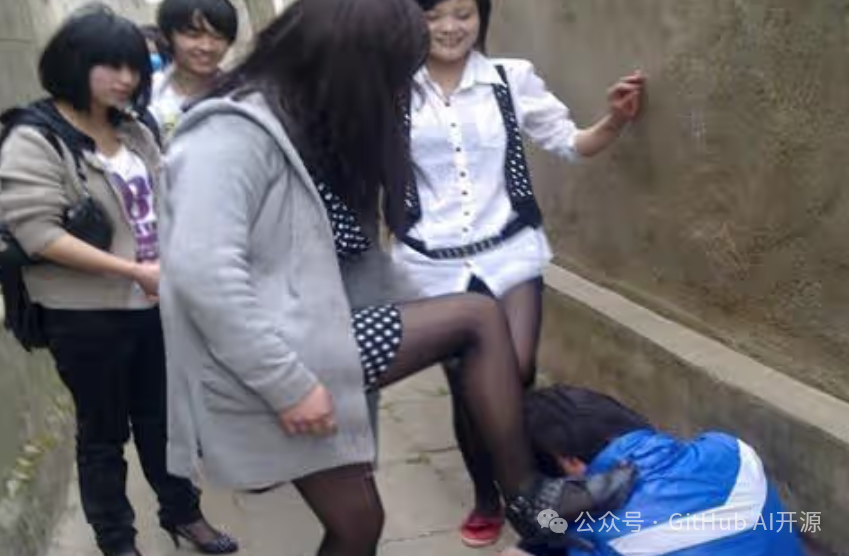 两万网友自制版《反校园霸凌手册》无偿发放